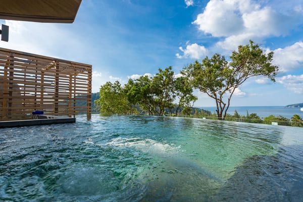 Hôtel The Crest Resort et Pool Villas 5* pas cher photo 1