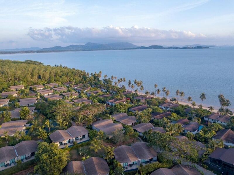 Hôtel The Village Coconut Island 4* pas cher photo 1