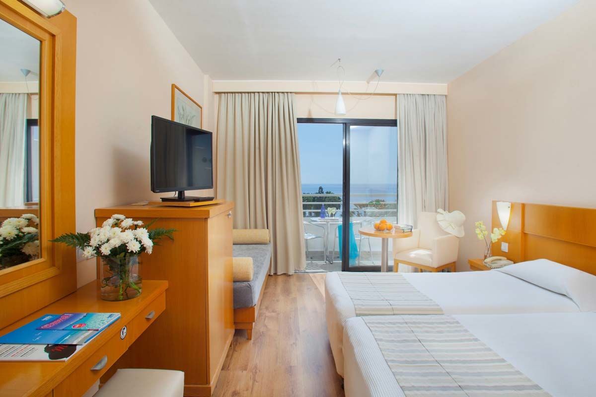 Hôtel Louis Phaethon Beach 4* pas cher photo 7