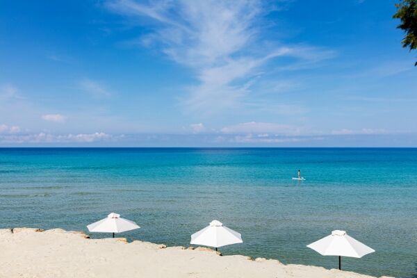 Hôtel Sani Club 5* pas cher