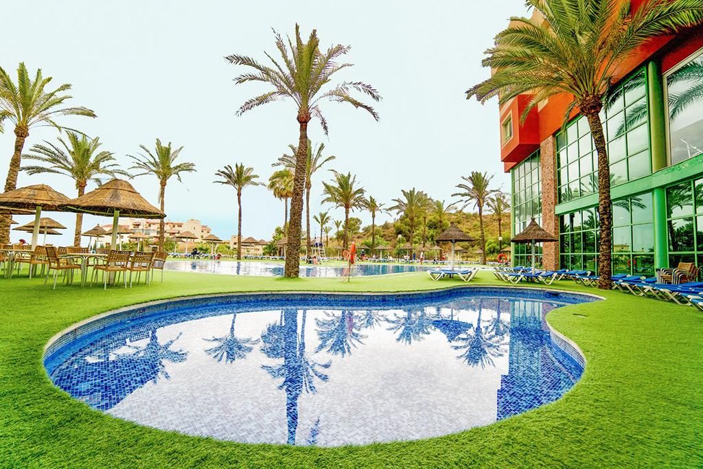 Hôtel Holiday World RIWO 4* pas cher photo 2