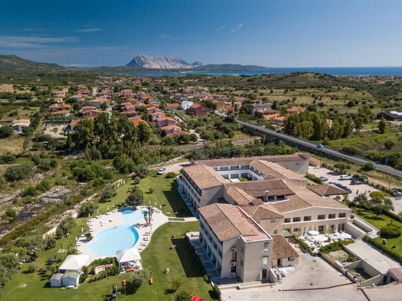 Hôtel San Teodoro 4* avec location de voiture pas cher photo 1
