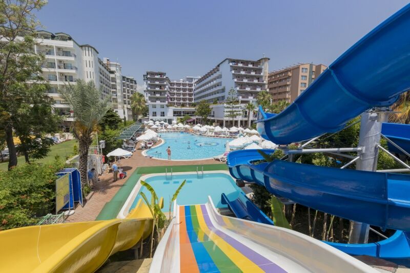 Hôtel Holiday Park Resort 5* pas cher photo 9