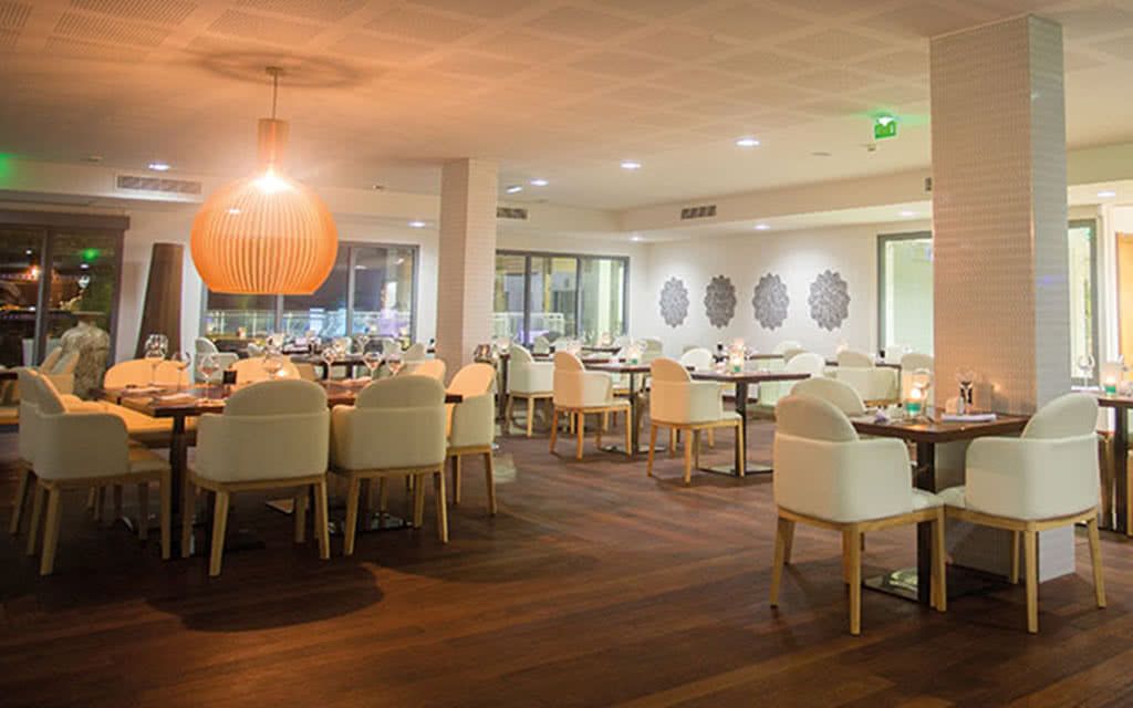 Hôtel Le Battant Des Lames - Offre spéciale Noces 3* pas cher