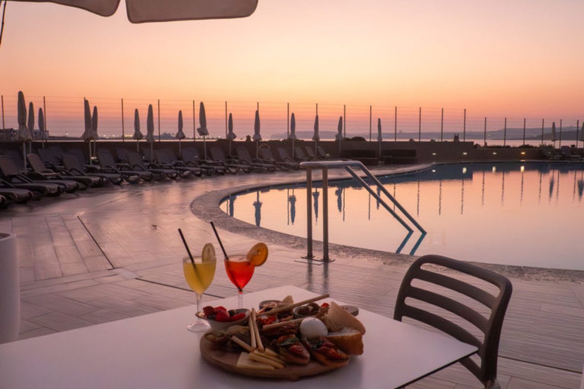 Hôtel Ramla Bay Resort 4* pas cher