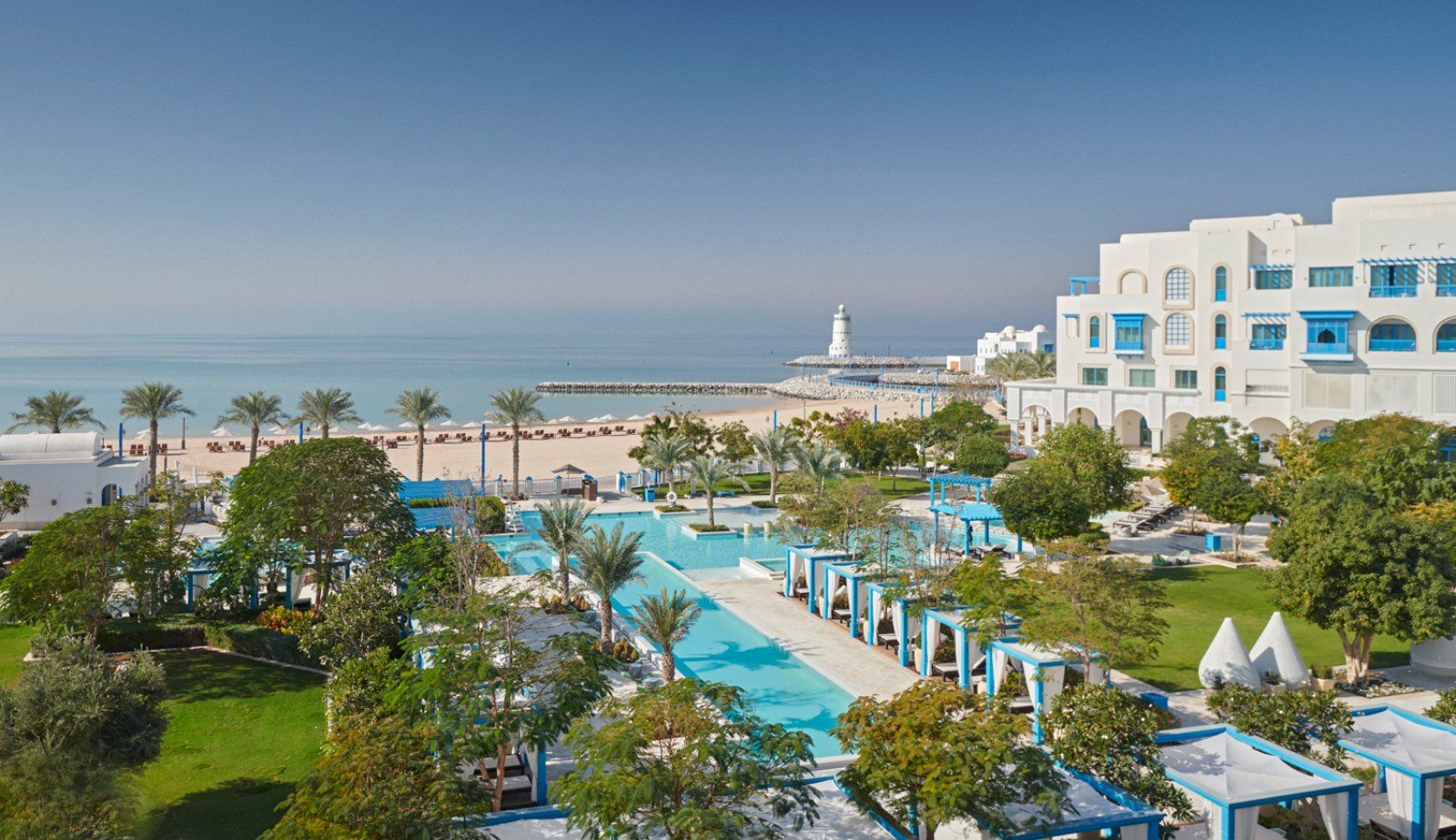 Hôtel SeaClub Hilton Salwa Beach Resort et Villas 5* pas cher photo 2