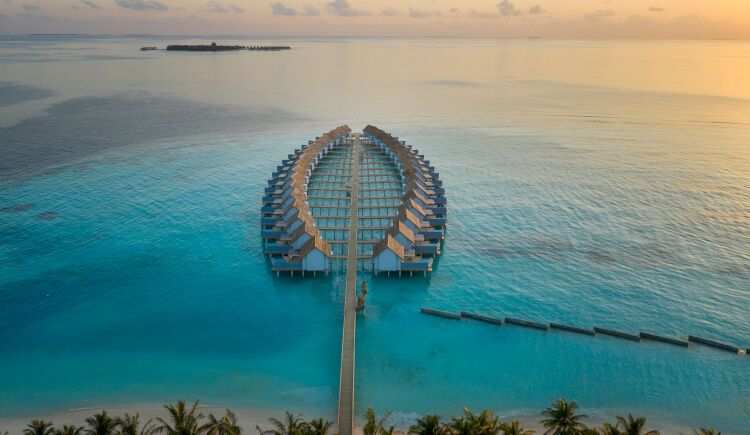 Hôtel Outrigger Maafushivaru Resort 5* pas cher photo 1