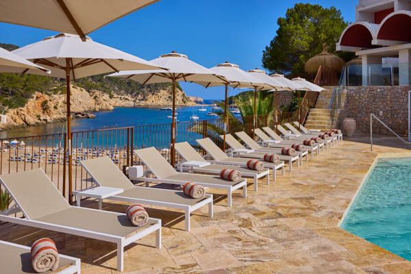 Hôtel Cala San Miguel 5* pas cher photo 1
