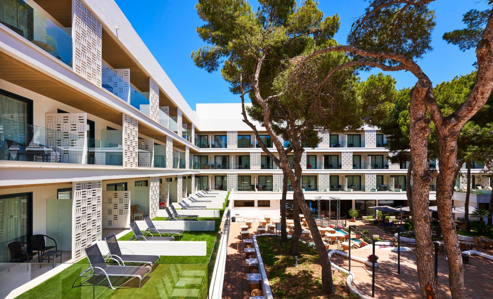 SeaClub Hôtel S'Entrador Playa 4* pas cher photo 2