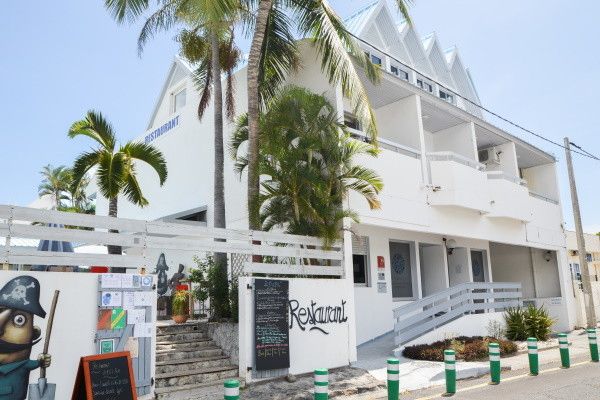 Hôtel Le Grand Bleu 3* pas cher photo 1