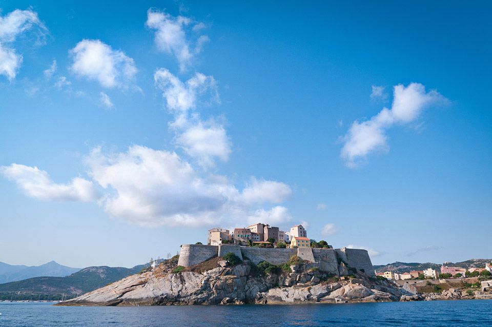 Corsica Grande en demi-pension avec vols réguliers pas cher photo 2