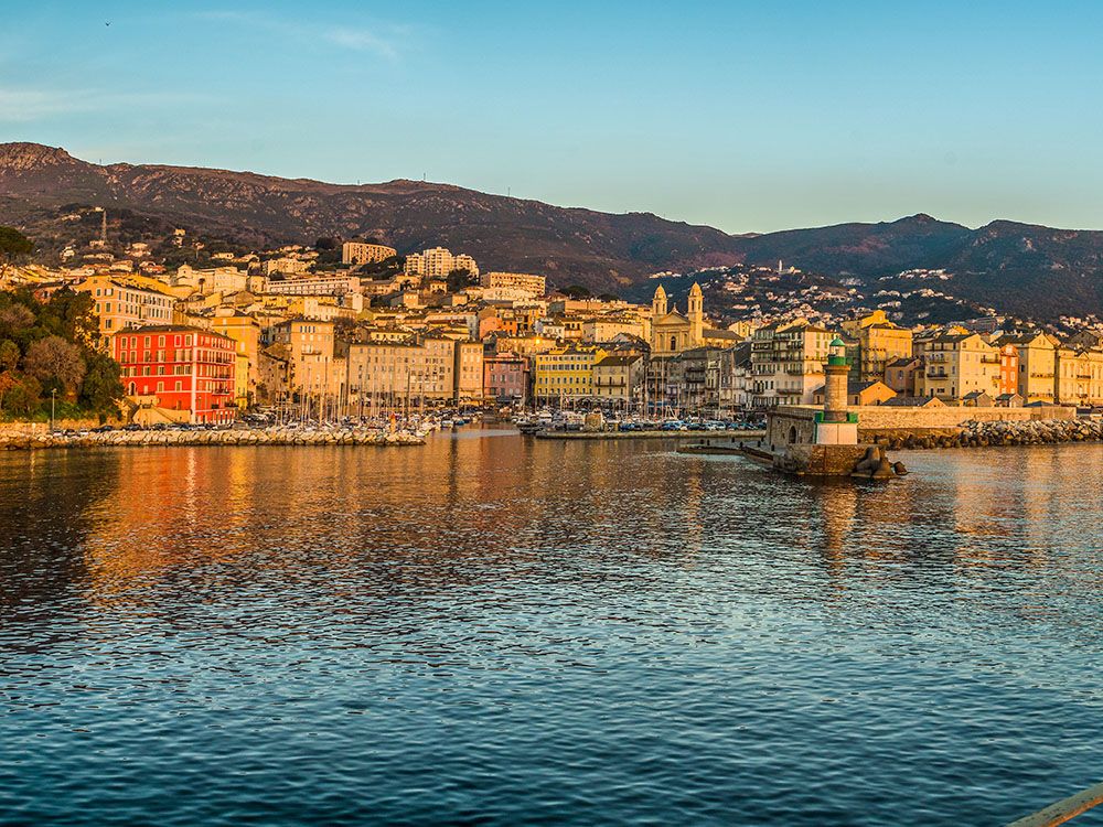 Corsica Grande en demi-pension avec vols réguliers pas cher photo 4