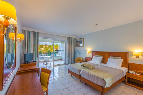 Hôtel Kipriotis Maris 5* pas cher photo 2