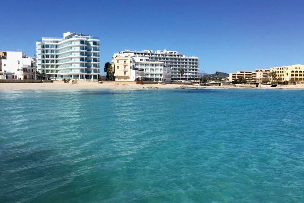 BEI Juan Playa Blanca Hôtel 2* pas cher photo 1