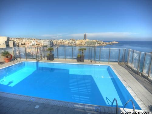 Hôtel Plaza 3* pas cher photo 1