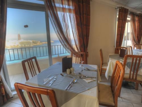 Hôtel Plaza 3* pas cher photo 3