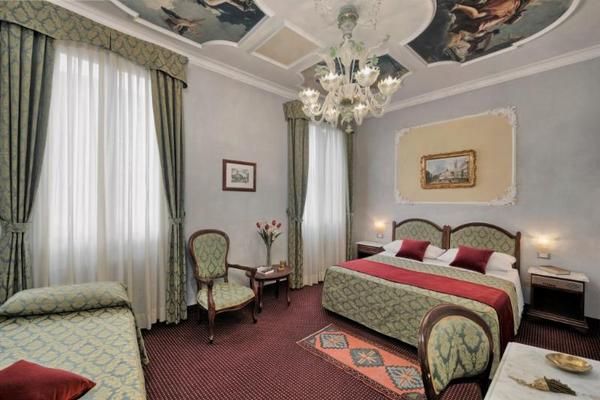 Pausania 3* pas cher photo 4