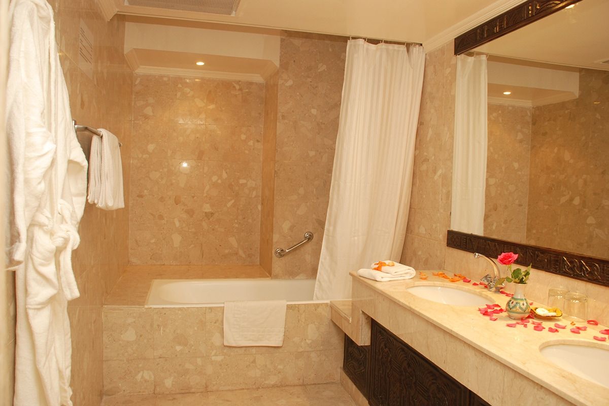 Hôtel Oasis pas cher photo 8