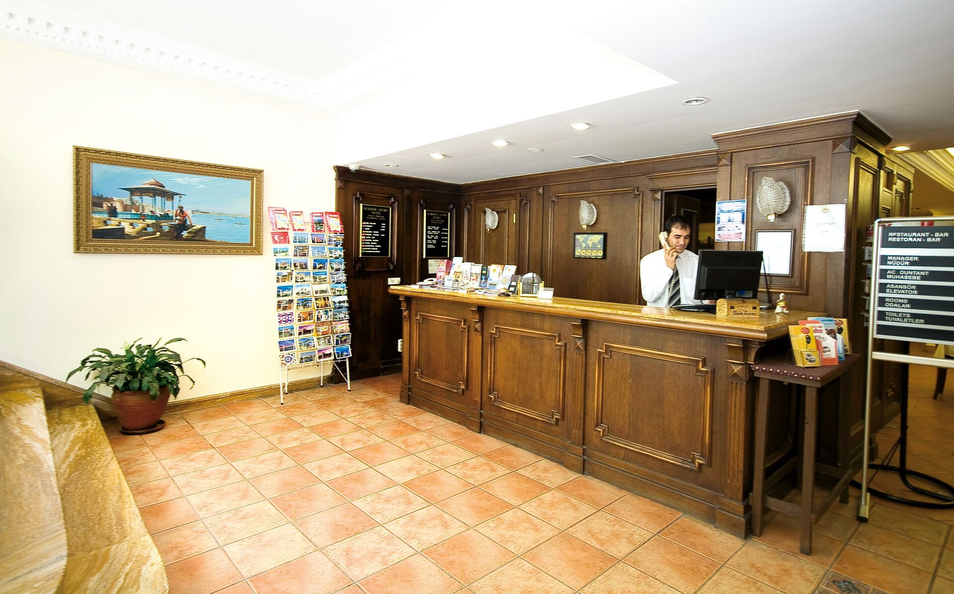 Golden Crown - 3* pas cher photo 5