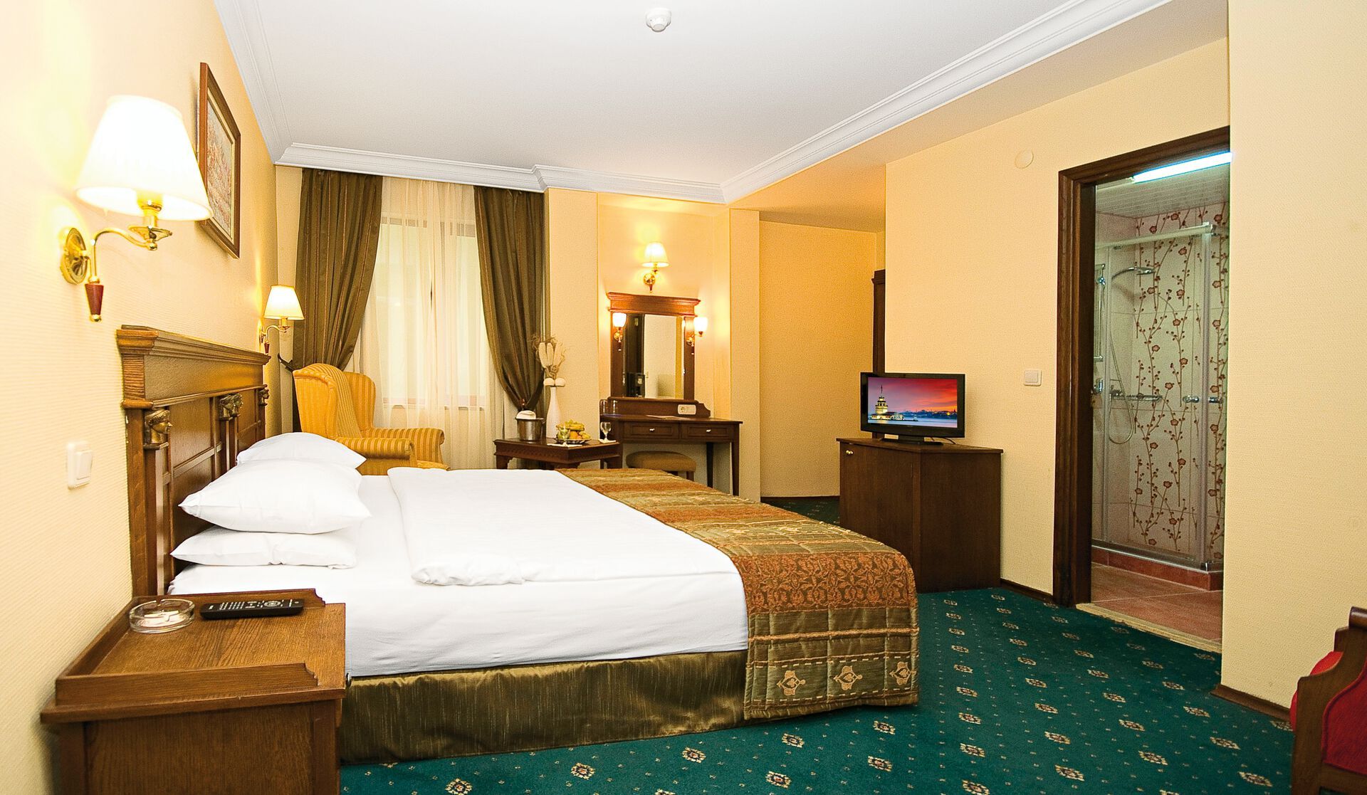 Golden Crown - 3* pas cher photo 11