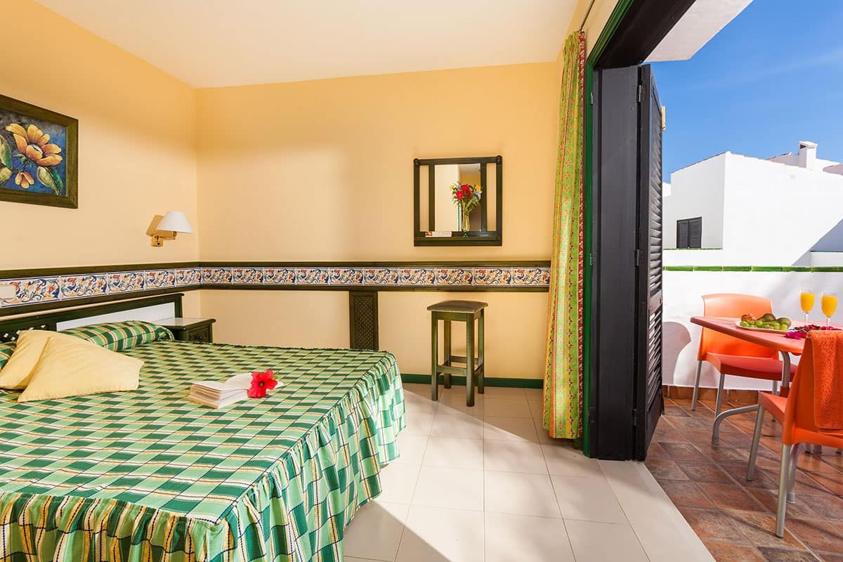 Hôtel Puerto Caleta pas cher photo 4