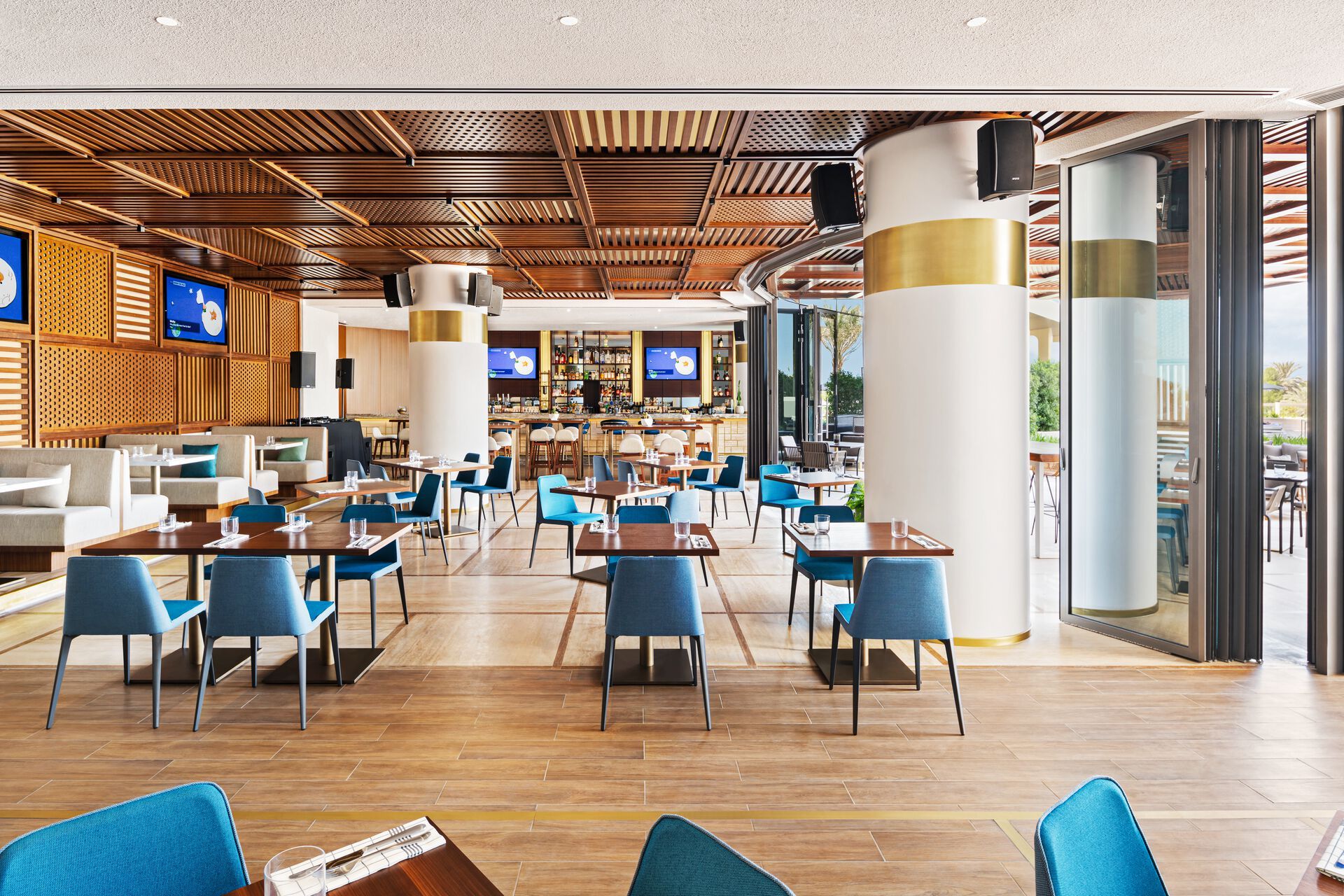 JA Lake View Hotel - 5* pas cher photo 2