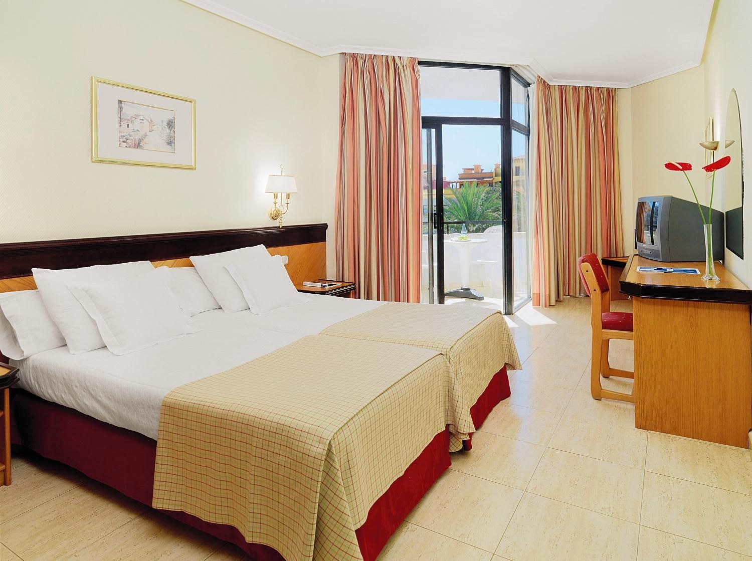 H10 Conquistador - 4* pas cher photo 5