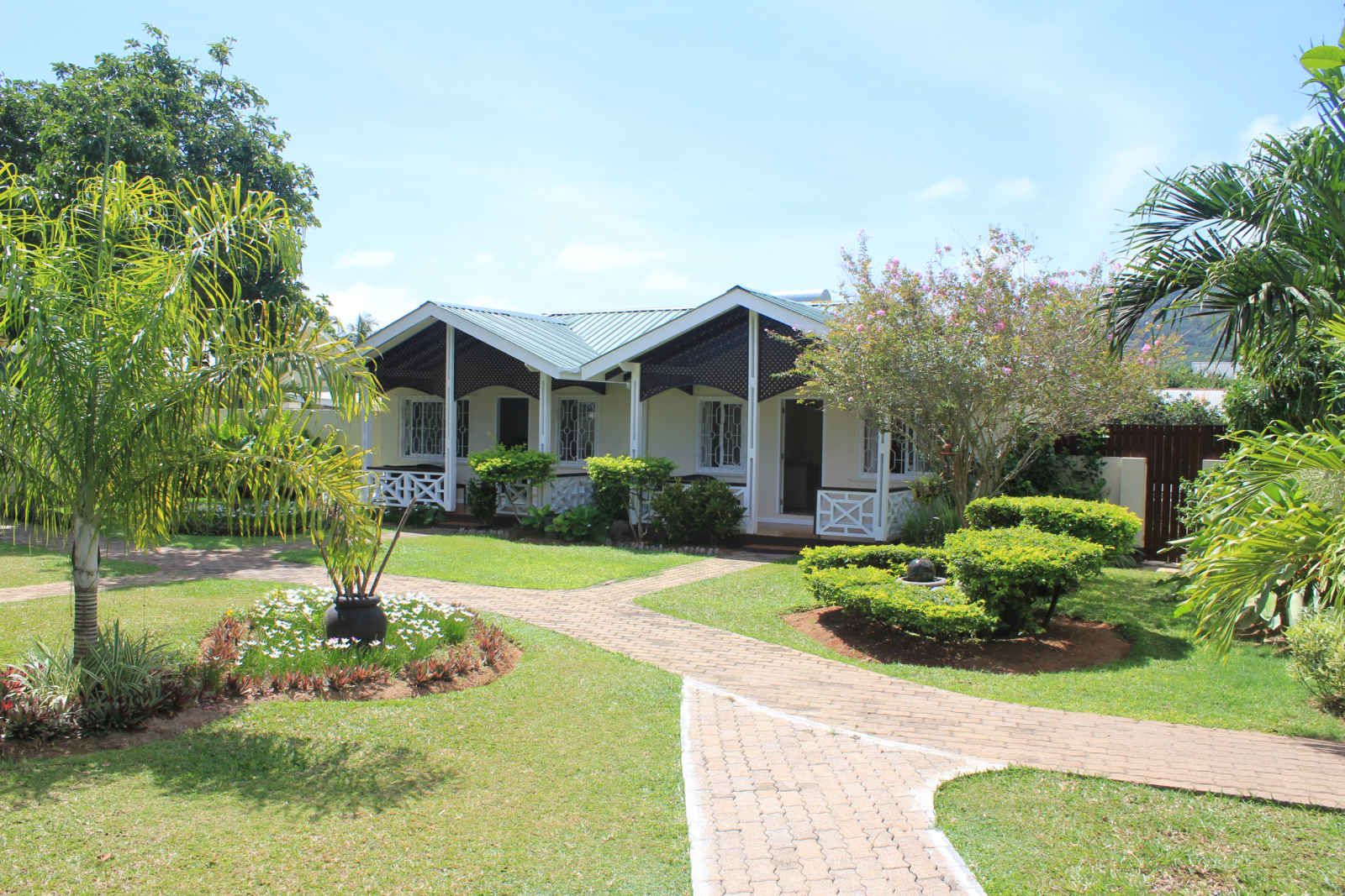 Hôtel La Roussette - 3* pas cher photo 1