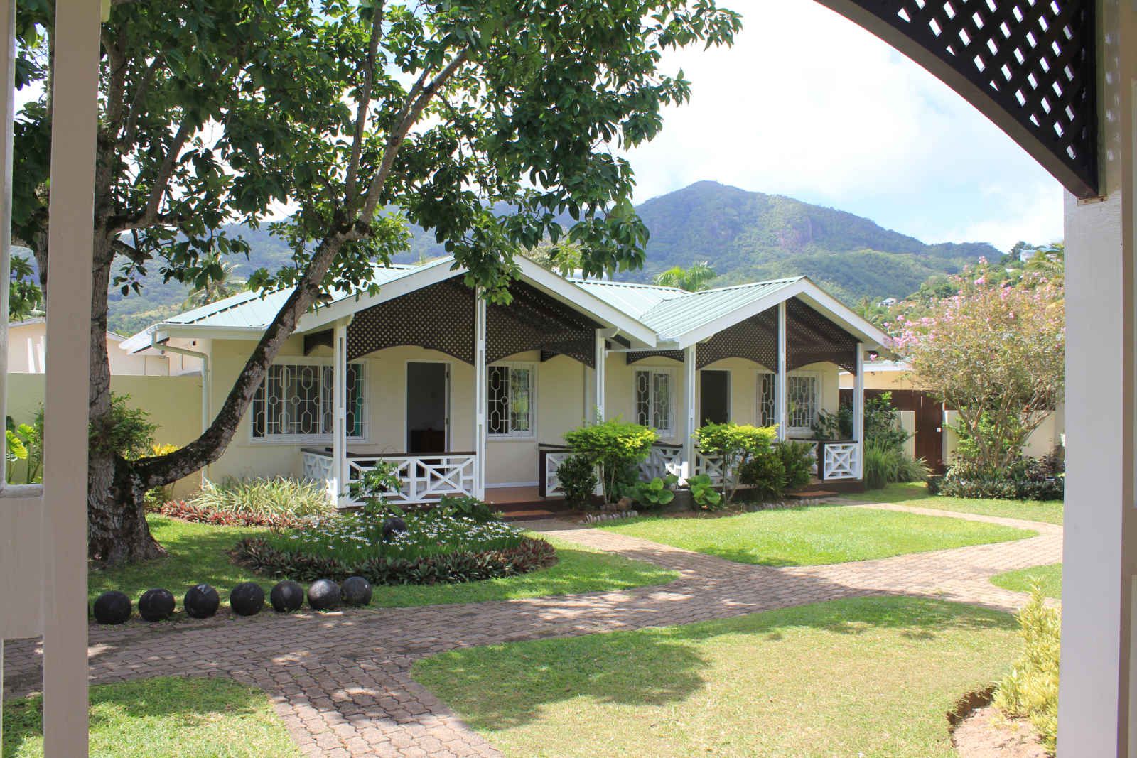 Hôtel La Roussette - 3* pas cher photo 3