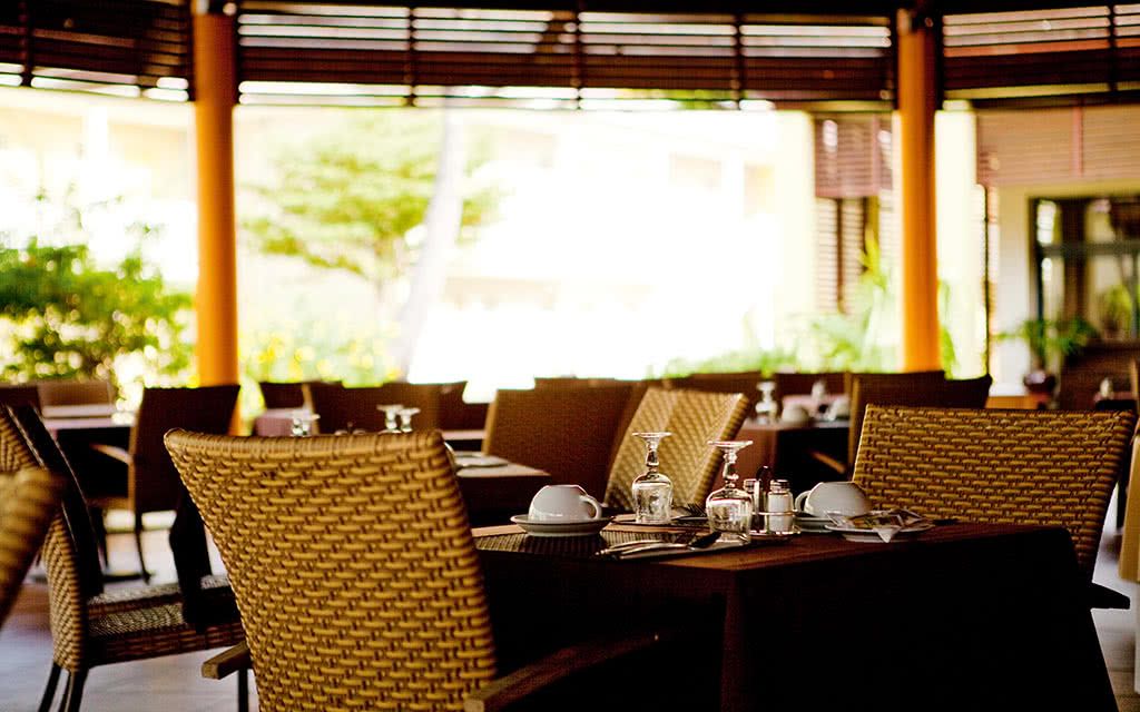 Hôtel Le Récif Saint Gilles Les Bains - Location de voiture incluse 3* pas cher photo 3