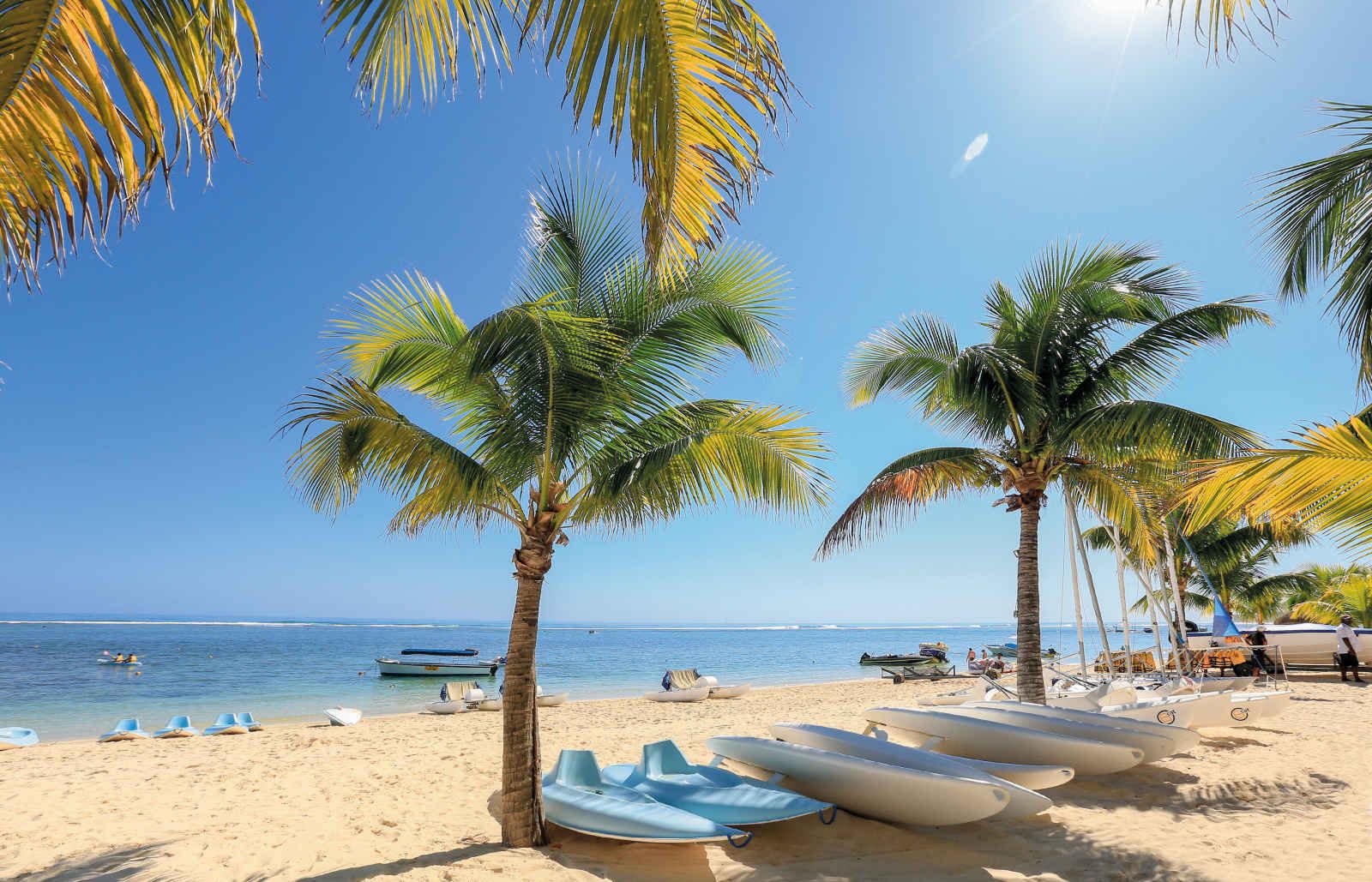 Victoria Beachcomber Resort & Spa - 4.5* pas cher photo 2