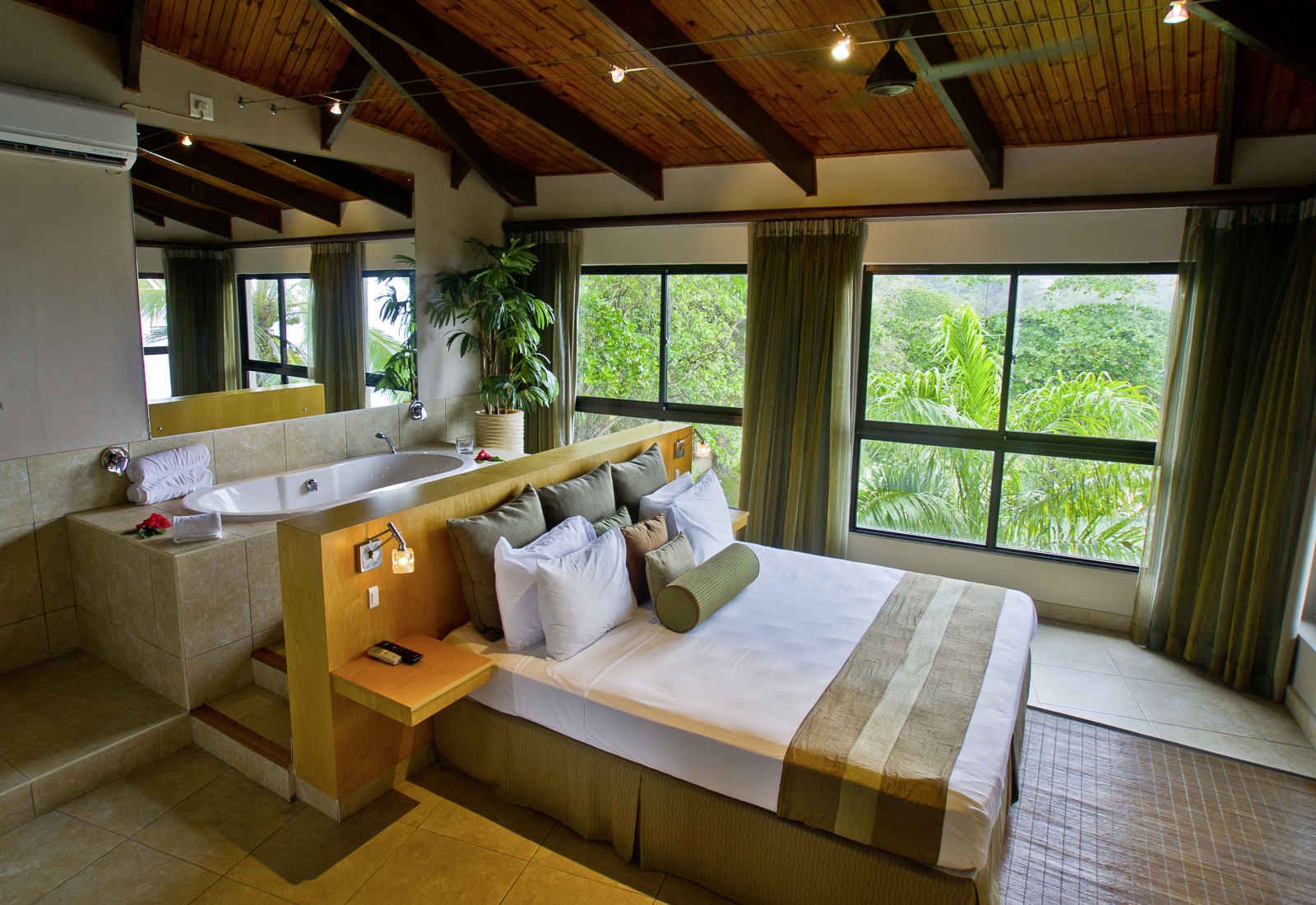 Coco de Mer & Black Parrot Suites - 4* pas cher photo 3