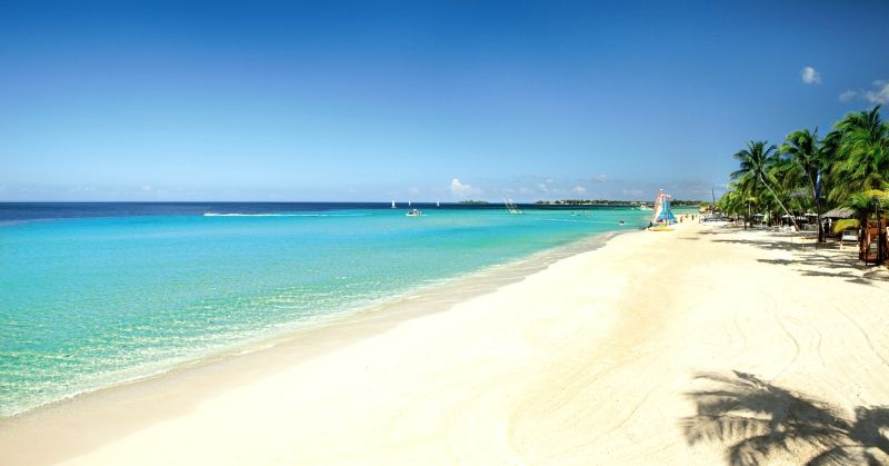 Couples Swept Away 5* pas cher photo 5