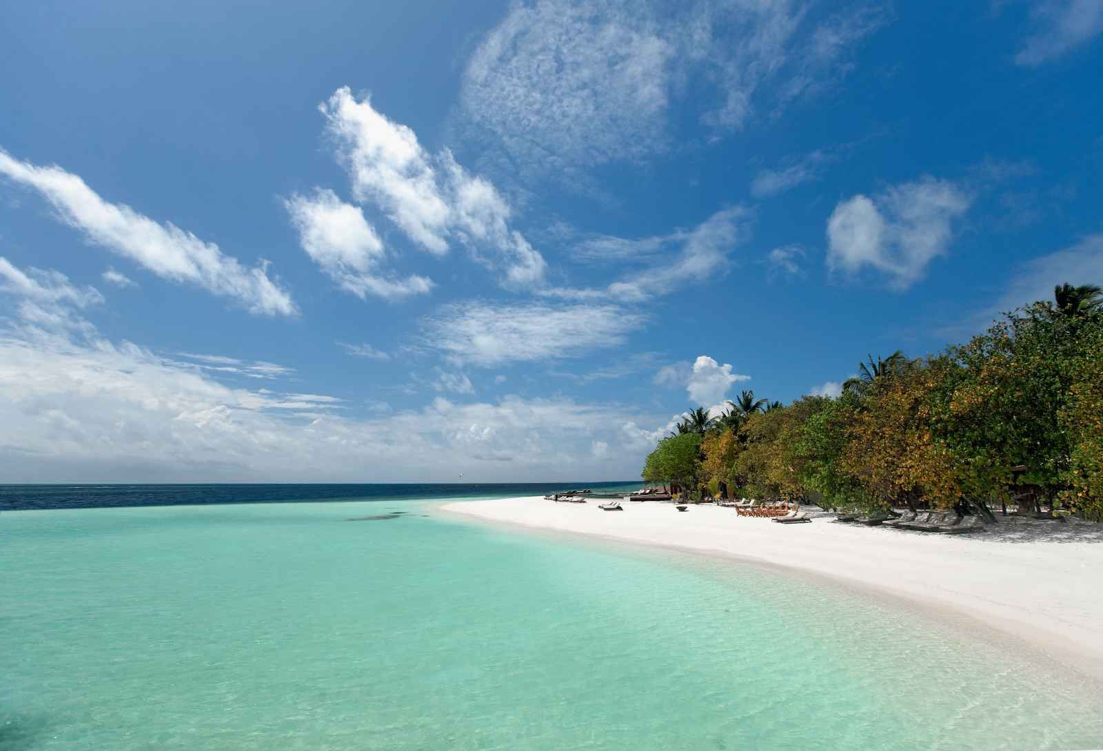 Constance Moofushi - 5* pas cher photo 1