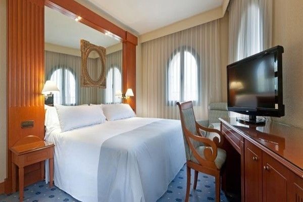 Tryp Macarena 4* pas cher photo 3