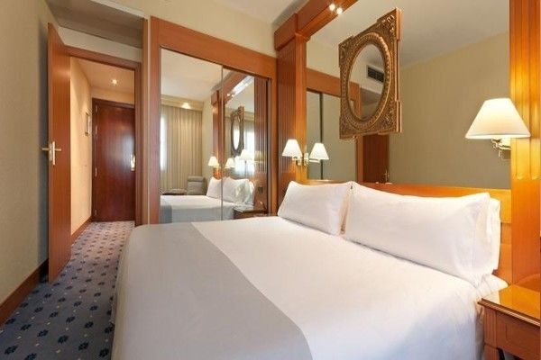 Tryp Macarena 4* pas cher photo 5