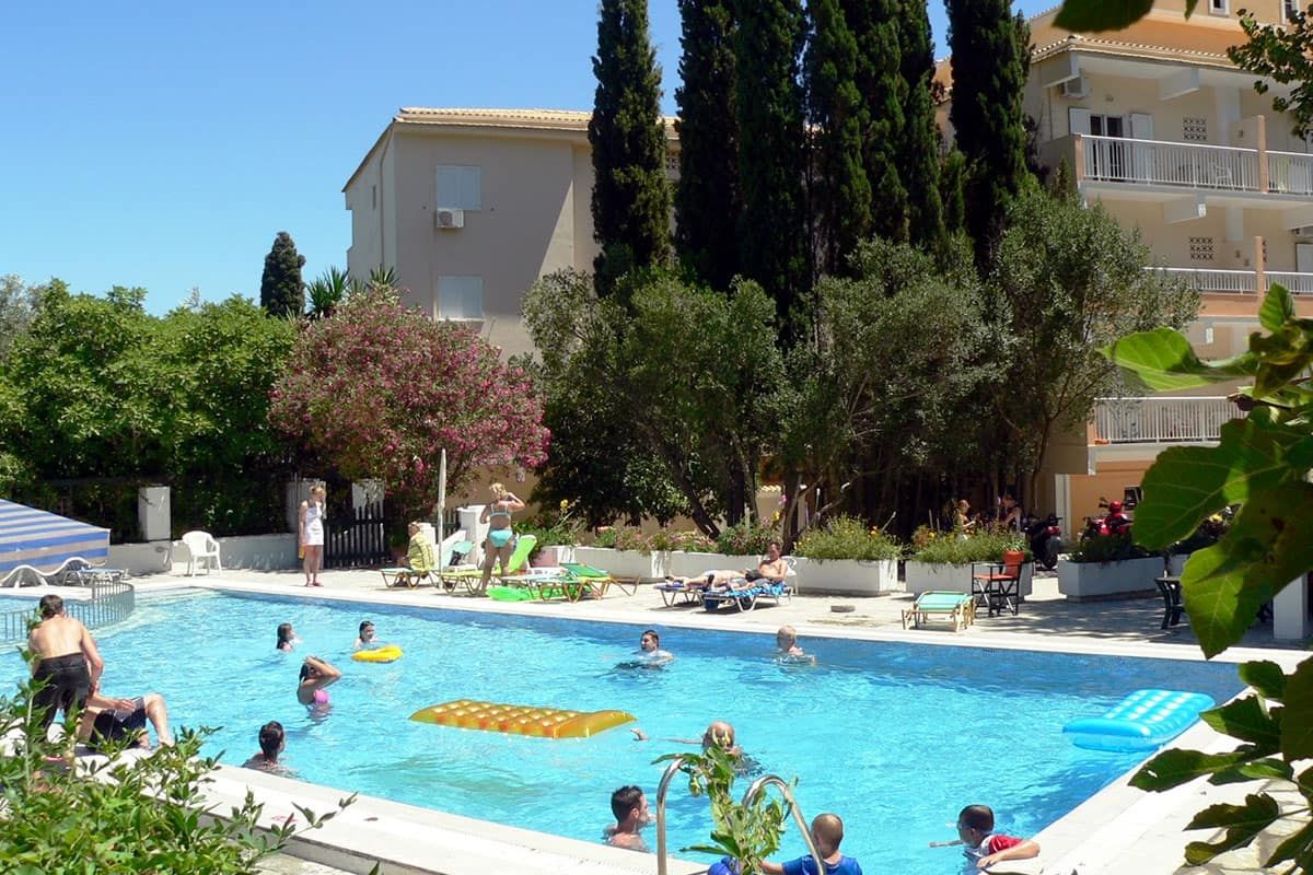 Hôtel Ipsos Beach pas cher photo 2